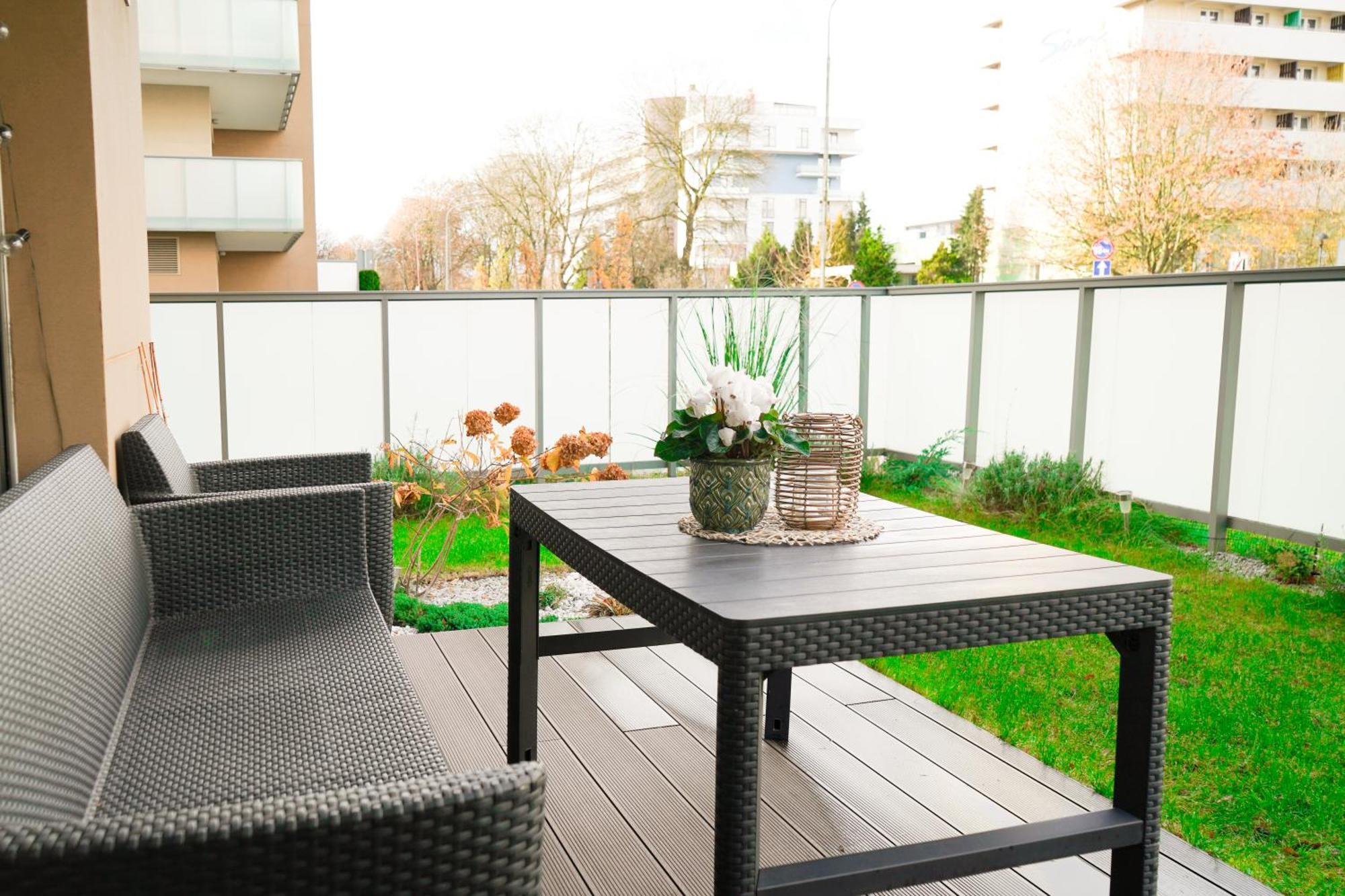 Lulu Apartments - Pod Masztami - Apartament Dwupokojowy - Basen Silownia Parking Kołobrzeg Εξωτερικό φωτογραφία